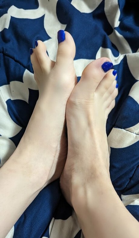 Little Finch model free pictures