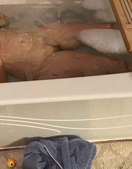 stacysmith41 star naked photo