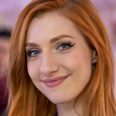 Lara Loft nice actress picture