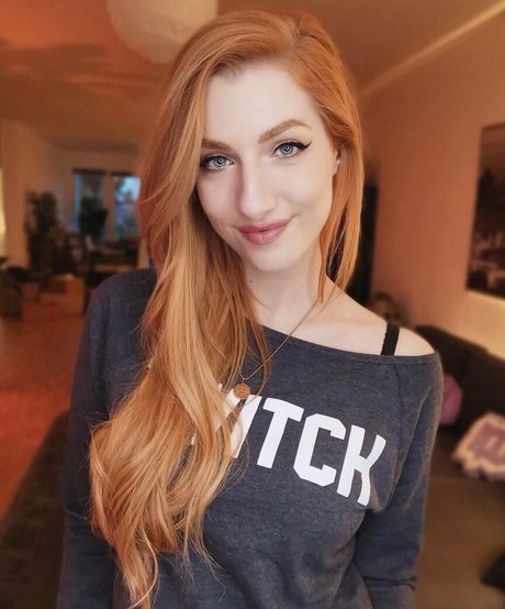 blonde babe onlyfans beautiful porn gallery