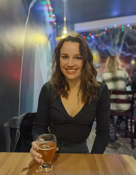 only beer fans sexy model pic