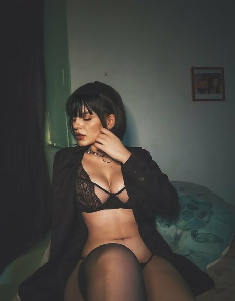 lucymeowt pornstar adult picture