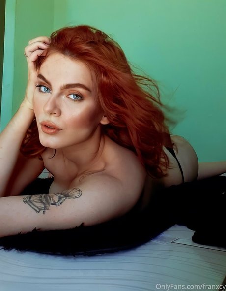 lucymeowt pornstar sex pics