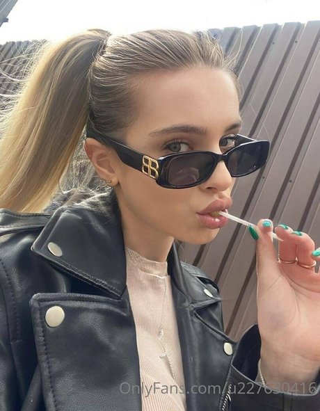 marya maryanne hot model photo