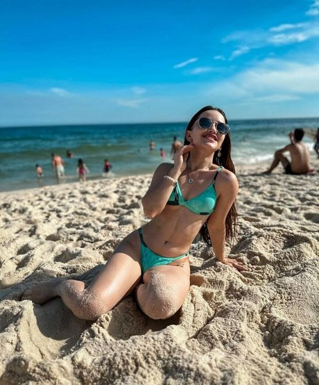 Leticia Pedro free star photos