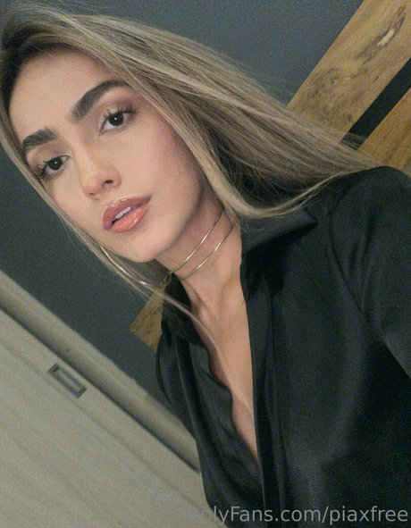 piaxfree hd pornstar pictures