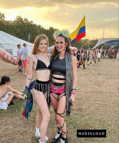 Chloe Mettenbrink model pornographic gallery