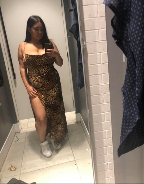 mynamesydalia pretty pornstar img