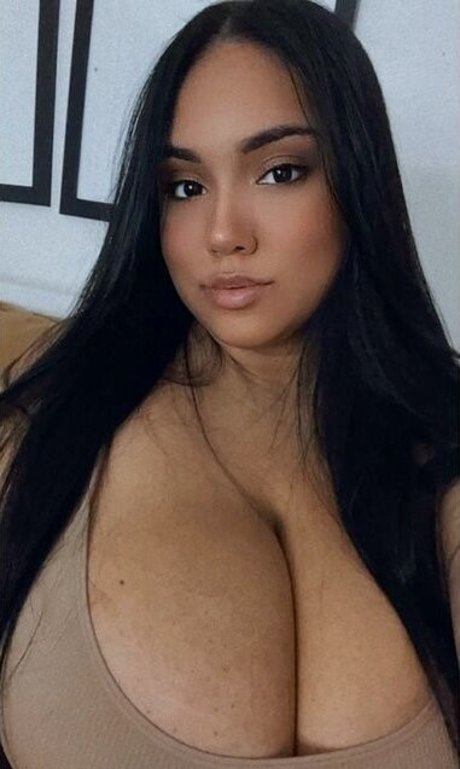 mynamesydalia star adult picture