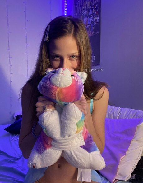 lillyspunk nude star archive