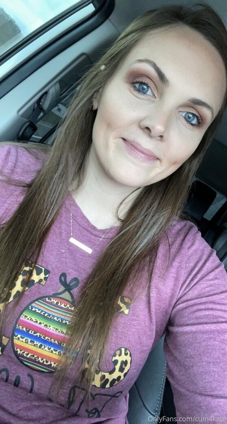 cum4kate model naked img