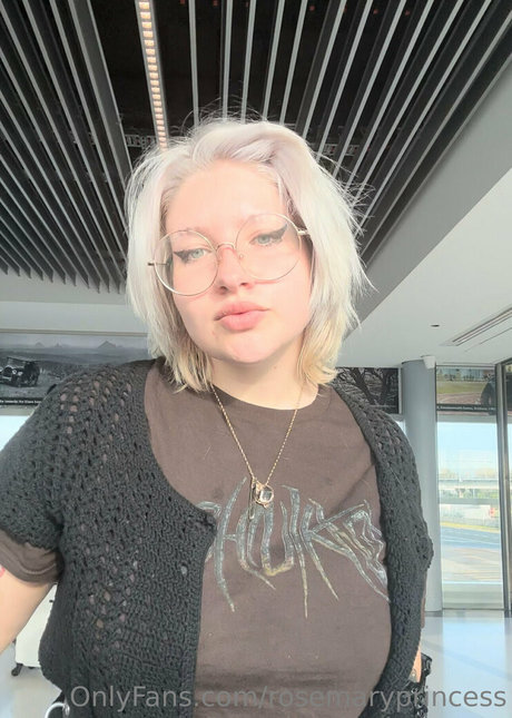 rosemaryprincess xxx model img