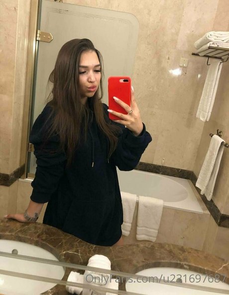 michel mii exclusive actress photos