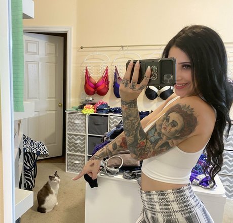 thenoelleeaston model xxx pic