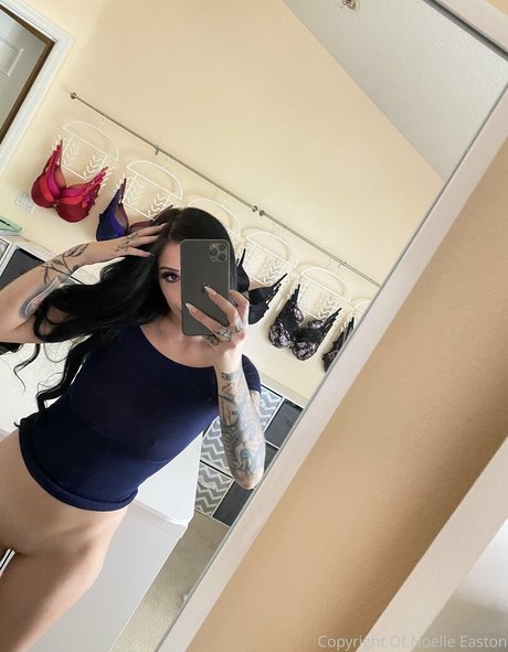 thenoelleeaston nude star galleries