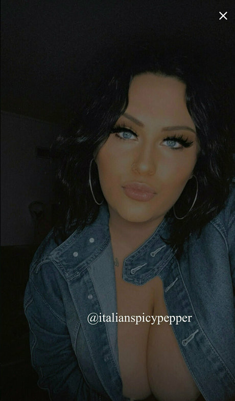 ofbangs beautiful model img