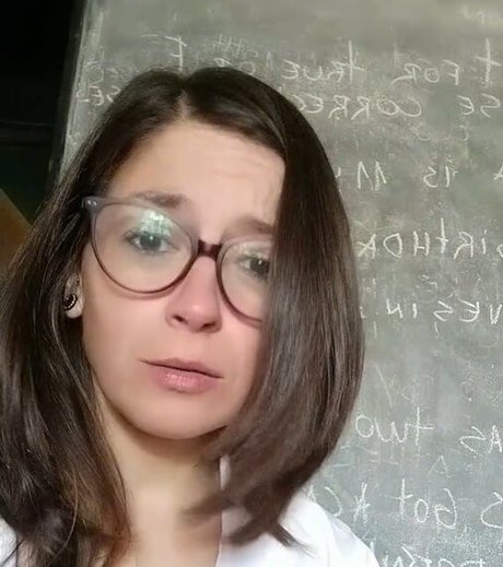 Karyl erotic model pics