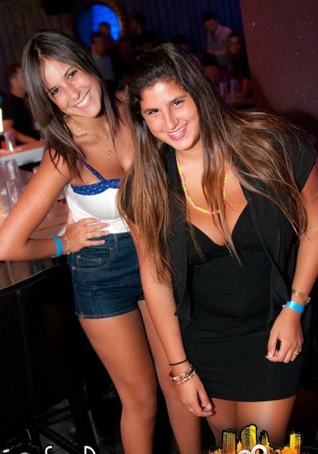 Coral Hagag model porn archive