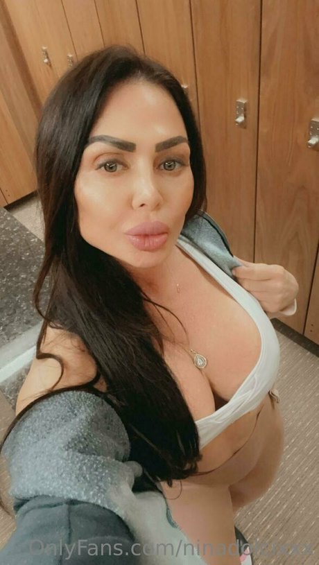 ninadolcixxx art star photo