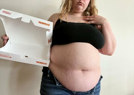 hungrykatiebbw star hot pic