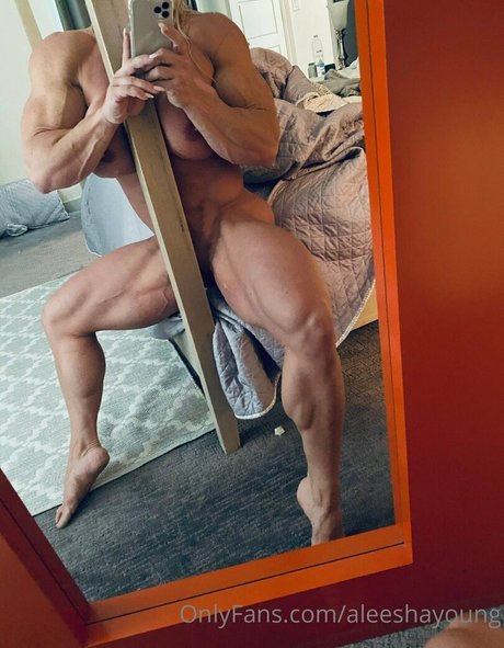 aleeshayoung exclusive model images