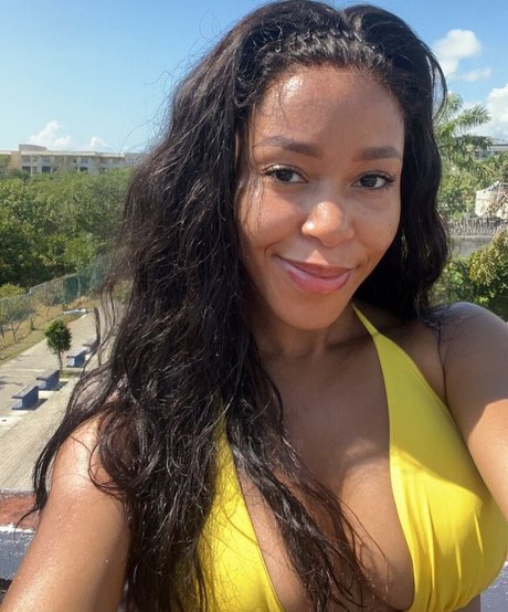 Cherry Latto naked pornstar image