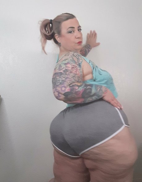 msminniexoxo star nude photos