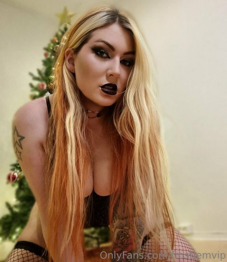 fr0stqueenvip pornstar erotic pictures