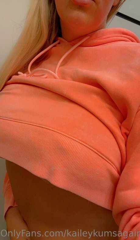 kaileykumsagain pretty pornstar archive