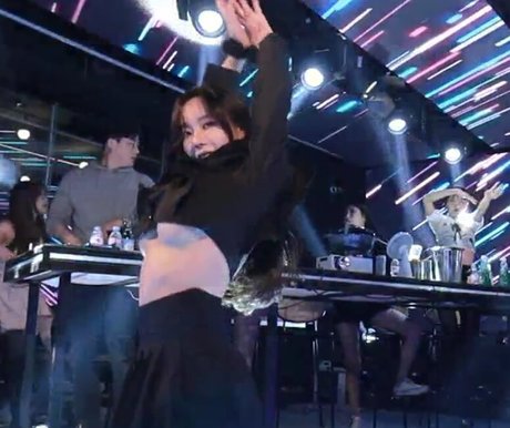 Siw0ns_ model adult photo