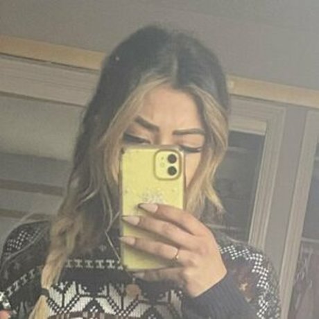 miascreamsfree pretty actress photo