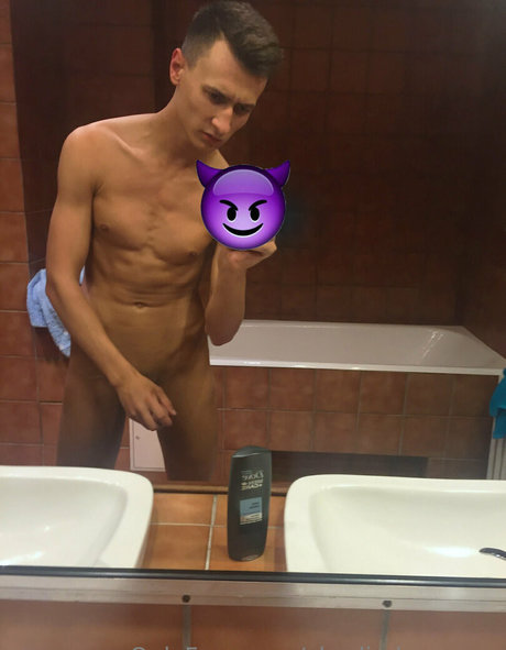 teen tits onlyfans hot naked picture