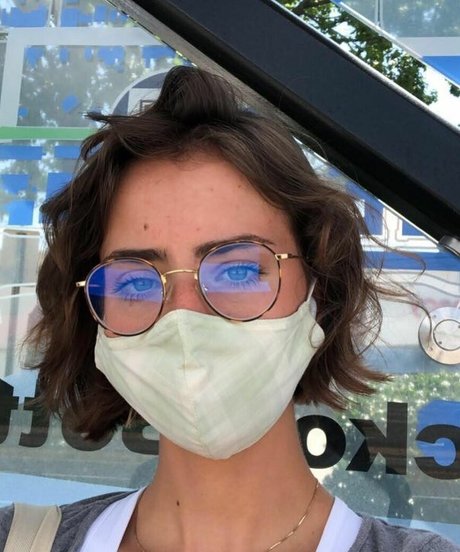 Aynsleigh Escher pornstar adult images