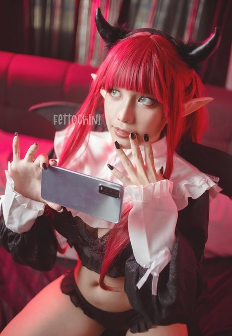 Fettochini nudes model photo