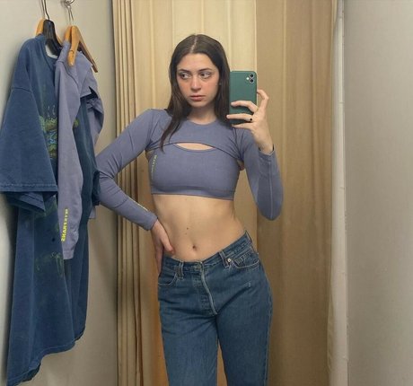 Lizzy McAlpine nudes pornstar archive