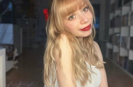 LegendLuna xxx pornstar gallery