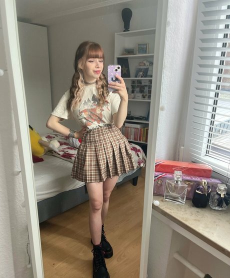 LegendLuna free model pic