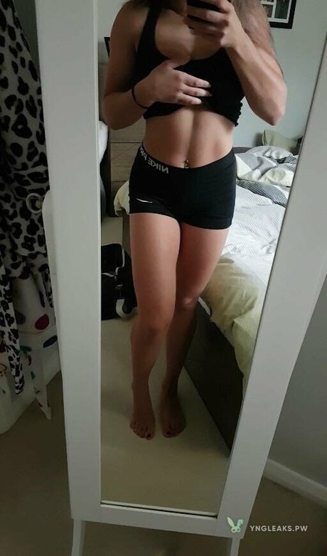 Toni Paras star naked photos