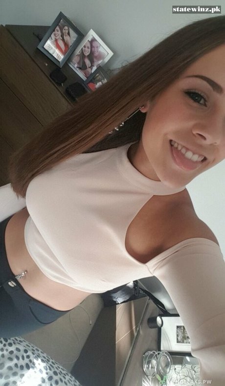 Toni Paras xxx model pics