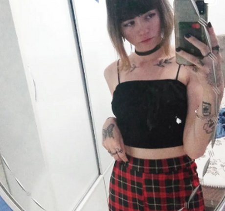 Lil Ravena model pornographic pics