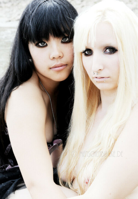 susa cosplay actress images