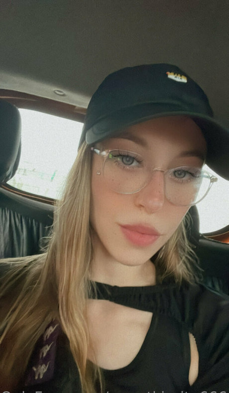 nerdy onlyfans sexy naked pictures