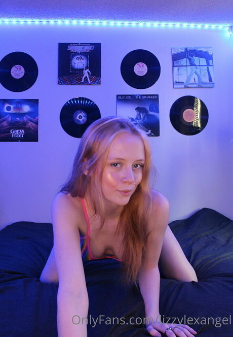 lizzylexangel exclusive actress photo