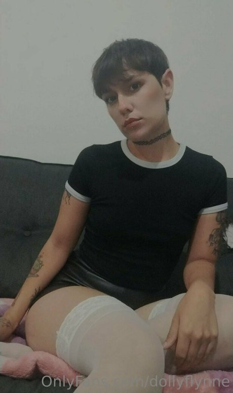 dollyflynne model picture