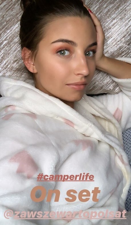 Julia Wieniawa best model gallery