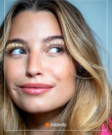 Julia Wieniawa pornographic star pics