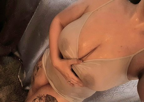 bustyybabee92 high quality pornstar archive