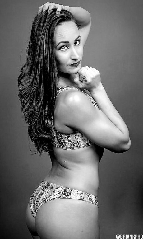 Ashley DAmboise perfect model image