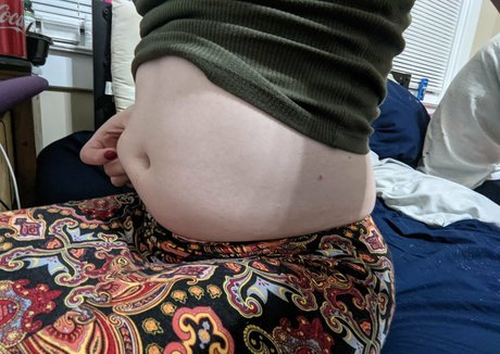 silini squish nice model pic