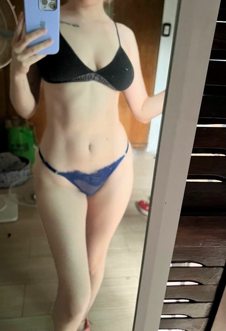 musicmaggie art model pictures